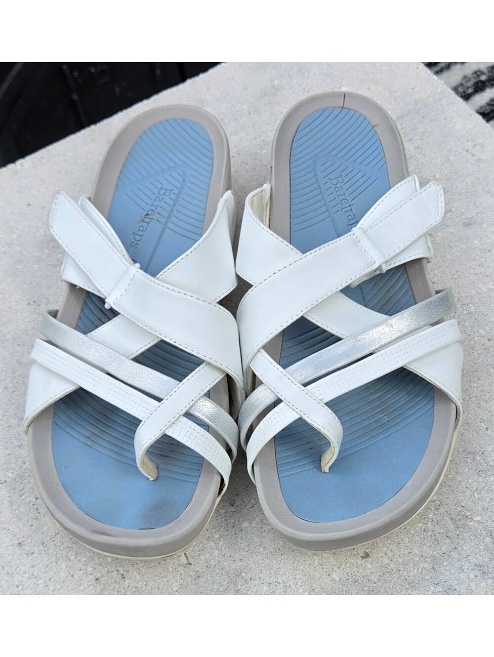 Baretraps White and Silver Strap Slide Sandals Size 8.5